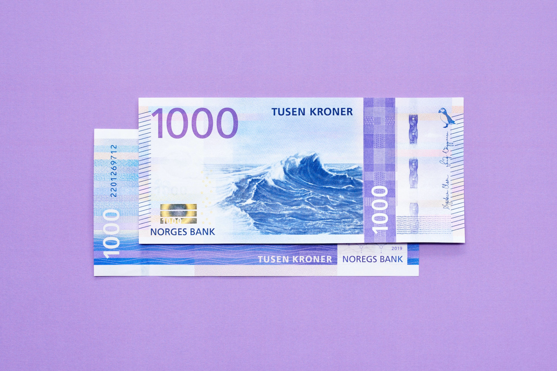 1000 крон. Норвегия банкнота 1000. Норвегия банкноты крона. Норвежские кроны банкноты. Норвежские кроны купюры.